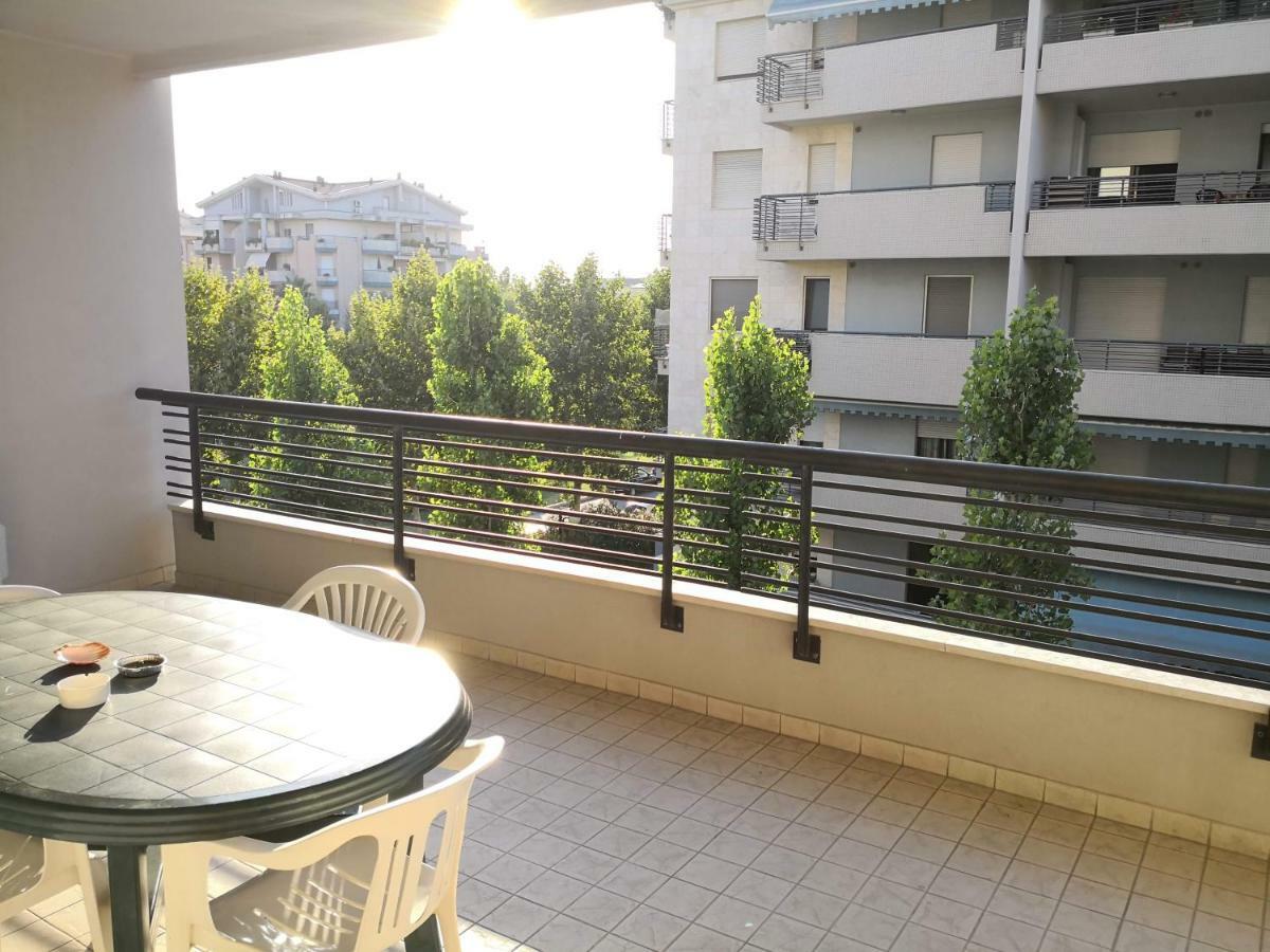 Domus Aries Montesilvano Marina Exteriér fotografie